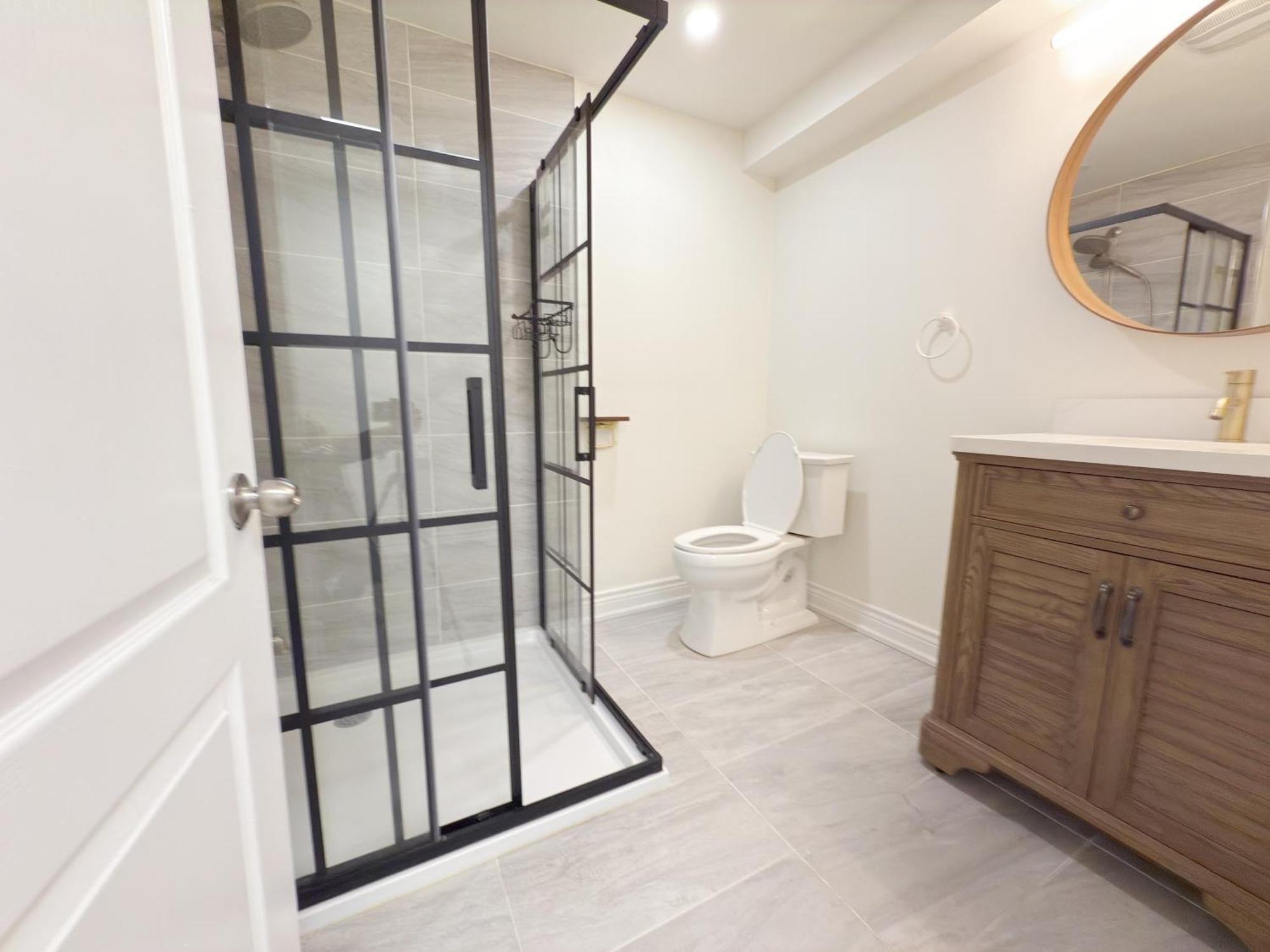 Cozy Room With Private Bath Near Don Mills Subway Toronto Exterior photo